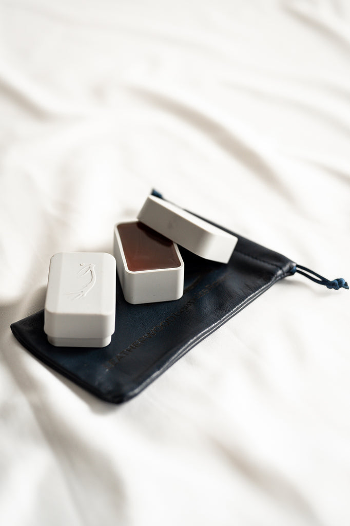 松脂ポーチ - イタリア製レザー – Leatherwood Bespoke Rosin - Japan